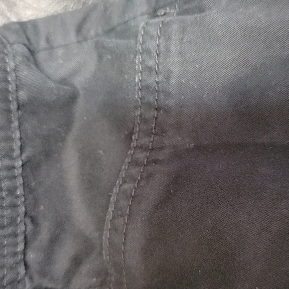 Lane Bryant Women's Size 16 Capris - Picture 4 of 6